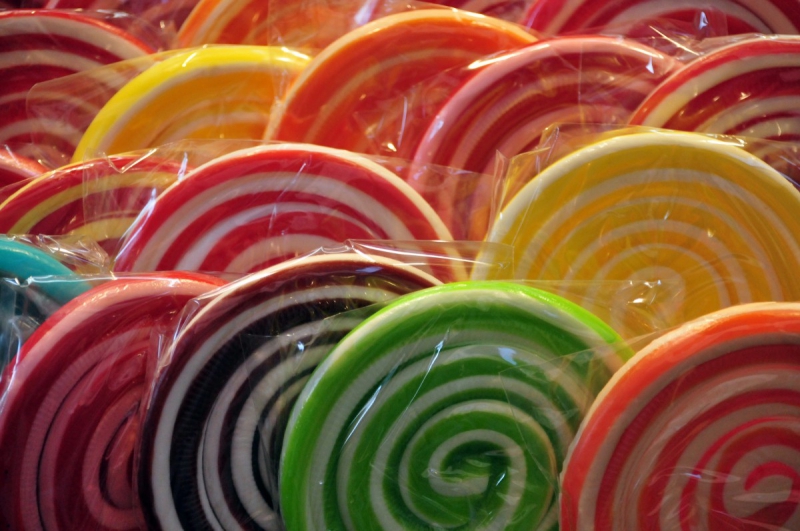 confiserie-SOSPEL-min_lollipops_candy_candies_colors_sugar-761478